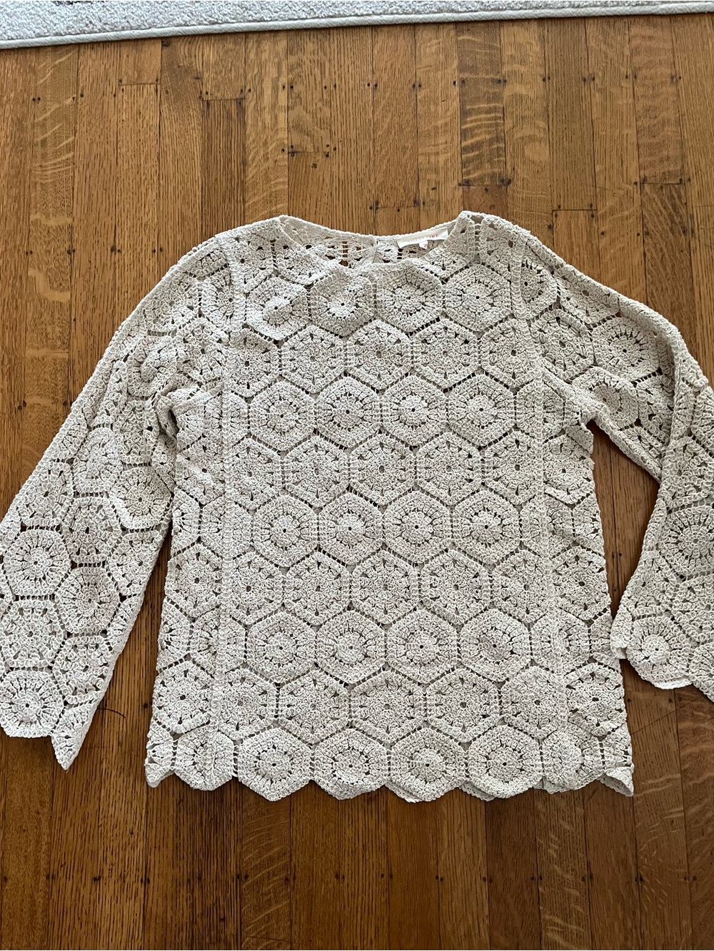 Solitaire Cream Crochet Hexagon Tunic Top